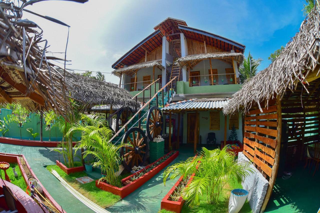 Neem Garden Guest House 바티칼로아 외부 사진